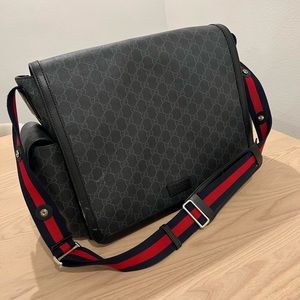 Gucci GG SUPREME DIAPER BAG